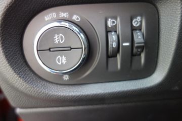 Bild 11 Opel Corsa F e GS Line